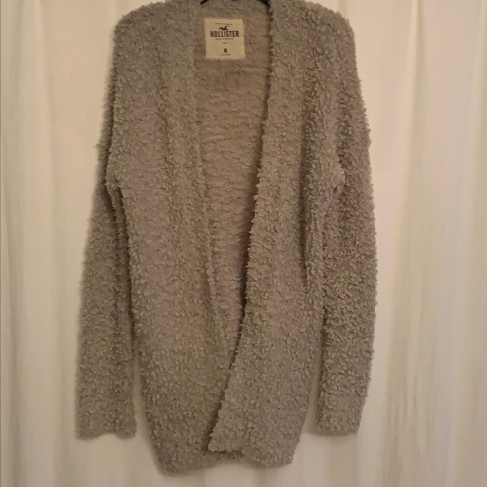Hollister Cardigan. size M.